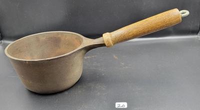 Cast Iron Sauce Pan