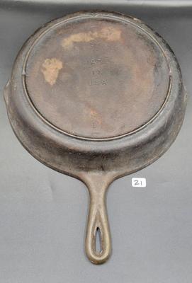 3 Notch Lodge Cast Iron Skillet