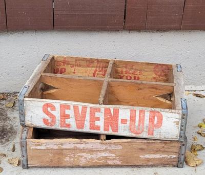 .Lot of Bottle Crates
