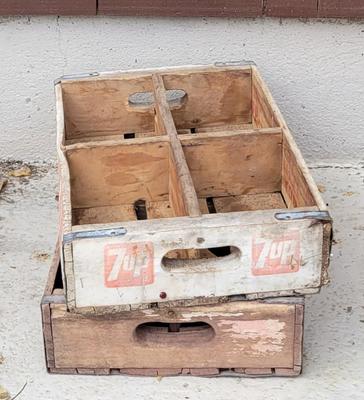 .Lot of Bottle Crates