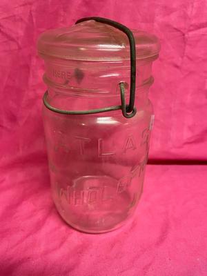 Atlas jar