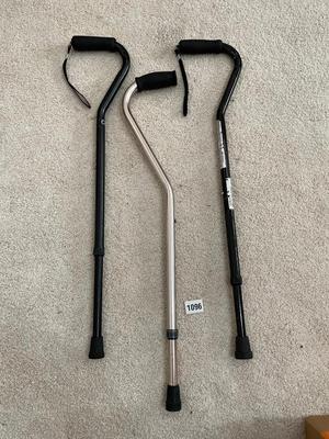 3 canes