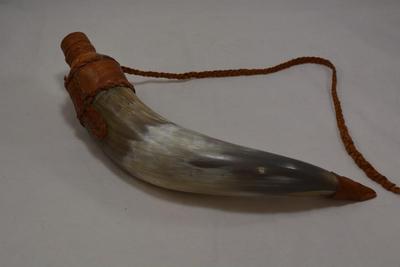 Steer Horn & Plastic Bottle Powder Horn, 15â€ AS IS