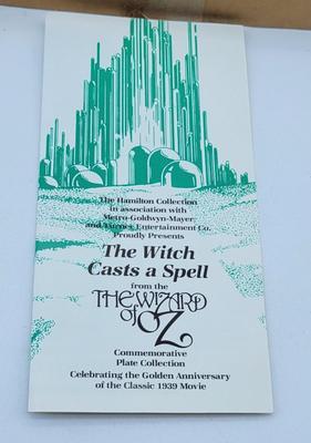 Wizard of Oz - Witch Casts A Spell