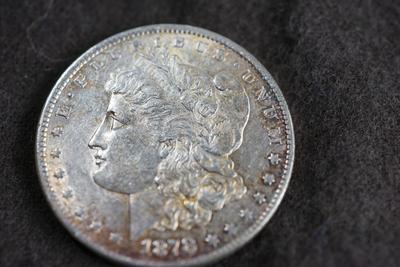 HISTORIC MORGAN DOLLAR SILVER DOLLAR COLLECTION INCLUDING 1890 CC  - FIVE COINS IN PRESENTATION BOX