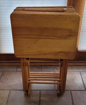 Maple TV Trays with Stand