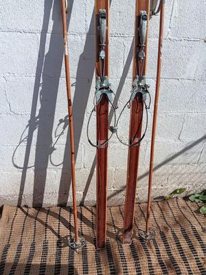 1960s Bonna 2400 Vintage Cross Country Skis Made In Norway