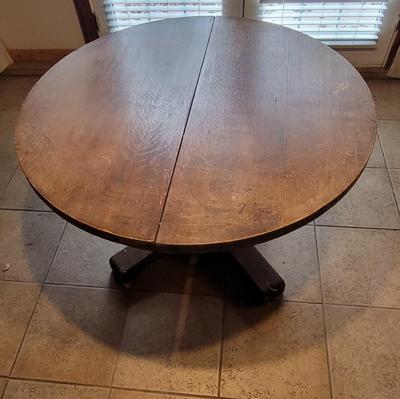 Antique Round  Table