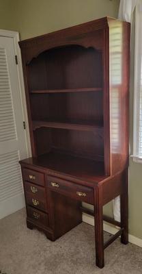 Broyhill 2 Pc Computer Desk