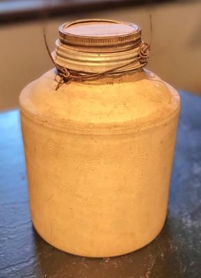 Stoneware with Lid