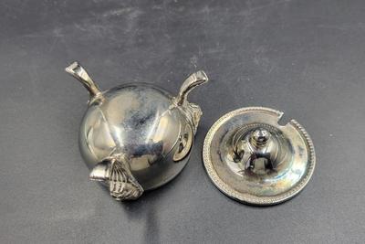 Finger Lamp & Salt Cellar