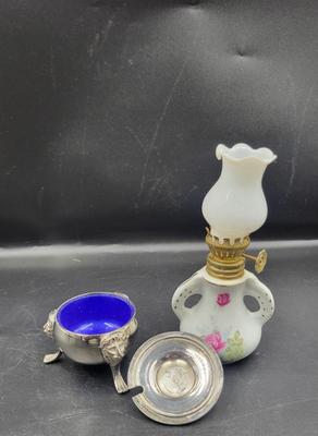 Finger Lamp & Salt Cellar