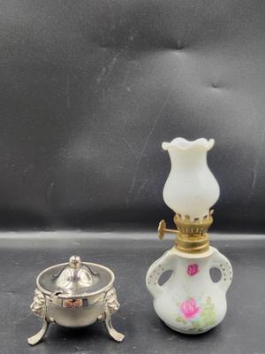 Finger Lamp & Salt Cellar