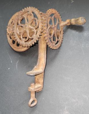 Antique Apple Peeler