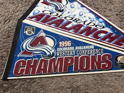 COLORADO AVALANCHE PENNANT BANNERS