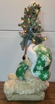 Cute Holiday Bear Decor