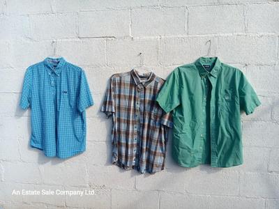 Three Men's short sleeved button front shirts CHAPS & MK Large - X large