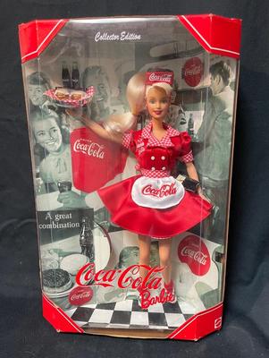 Barbie 1998 Coca-Cola Car Hop Barbie Mattel 1950's red dress roller skates food tray Mint blonde