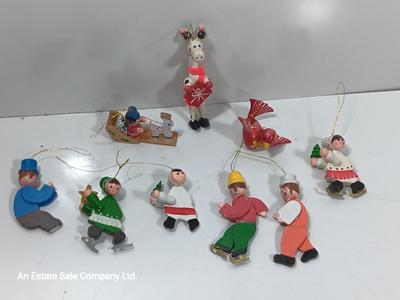 Vintage wooden tree ornaments - Giraffe - bird - people