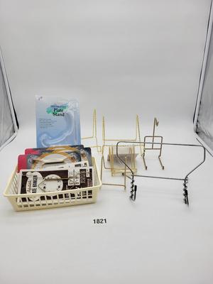 Wall Hanger lot