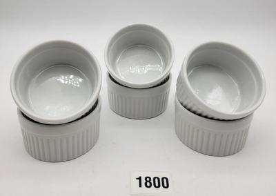 H.I.C. Porcelain Dishes