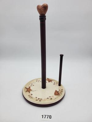 Linda Spivey "Hearts" Paper Towel Holder
