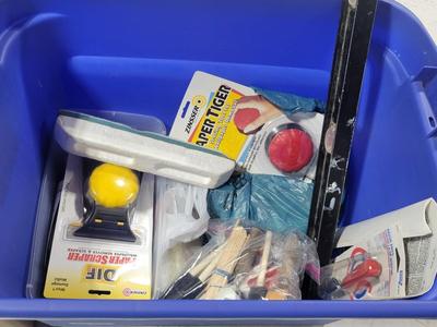 Mixed lot of tools & Caulking