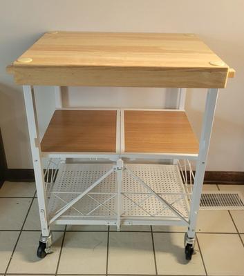 Nice Rolling Table