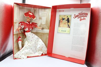 Soda Fountain Sweetheart Barbie Coca-Cola Mattel 15762 in Box