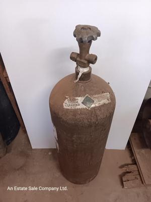 Springs Seven - up Bottling co. Carbon Dioxide bottle