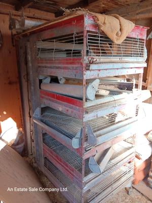 Metal chicken brooder with all the feeders