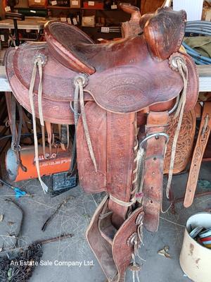 Antique Child's Saddle / Pony saddle