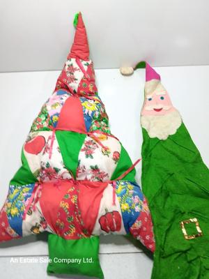 Vintage quilted Christmas tree with felt Santa card holder tree