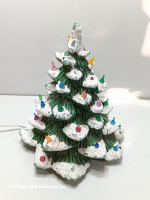 Working Vintage flocked 1966 ceramic tree 11"