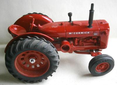 Vintage Ertl International McCormick WD9 Tractor