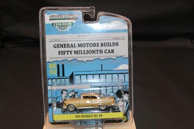 GreenLight Exclusive - GM Fifty Millionth Car Model 1955 Chevrolet Bel Air