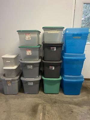 Lot of 14 Totes