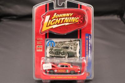 Limited Edition -Johnny Lightening 55 Chrysler 300 Mexico Rallye