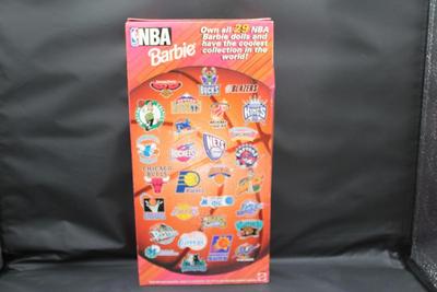 Barbie - NBA Chicago Bulls 1998 Collector Doll