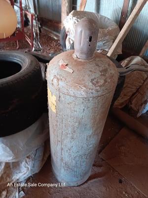 Liquified Petroleum gas cylinder 4' tank