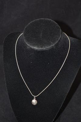 925 Sterling Silver Snake Chain with 925 Filigree Pendant 16â€, 4.2g