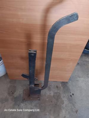 Vintage Jack - post puller