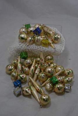 Lot of Smaller Vintage Christmas Ornaments
