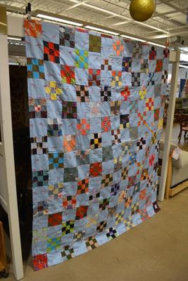 Hand-Tied Comforter, Singers Glen, Virginia 82â€x64â€