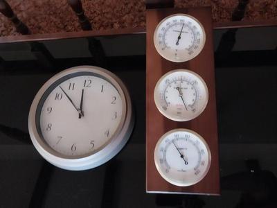 BAROMETER AND METAL FRAMED WALL CLOCK WITH A GLASS FRONT