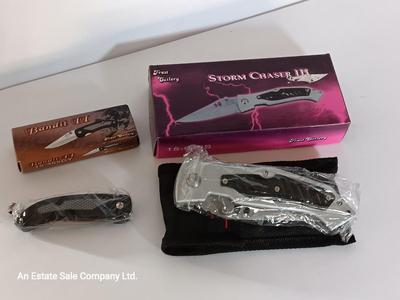 Two new pocketknives Storm Chaser III Frost cutlery and Bandit II NIB ðŸŽ…