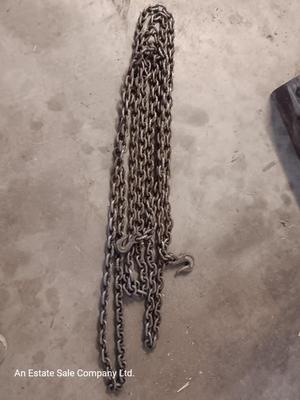Long chain with steel hooks on each end