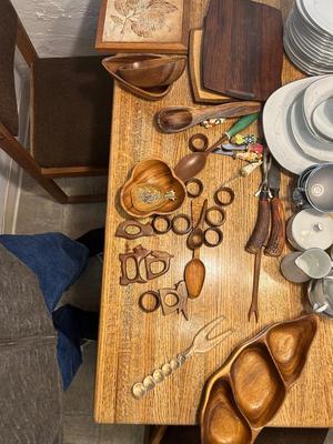 MCM Wood Dinner Ware lot, all wood seen on table, nice animal napkin rings