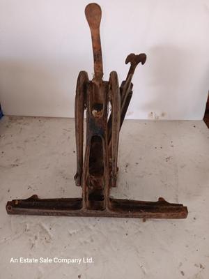 Antique E.C. Stearns Saw Blade Sharpening vice pat'd Aug 22, 1899
