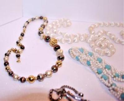 Necklaces Assortment of Colors 10", 16" & 2 @ 28" 4 Pcs.